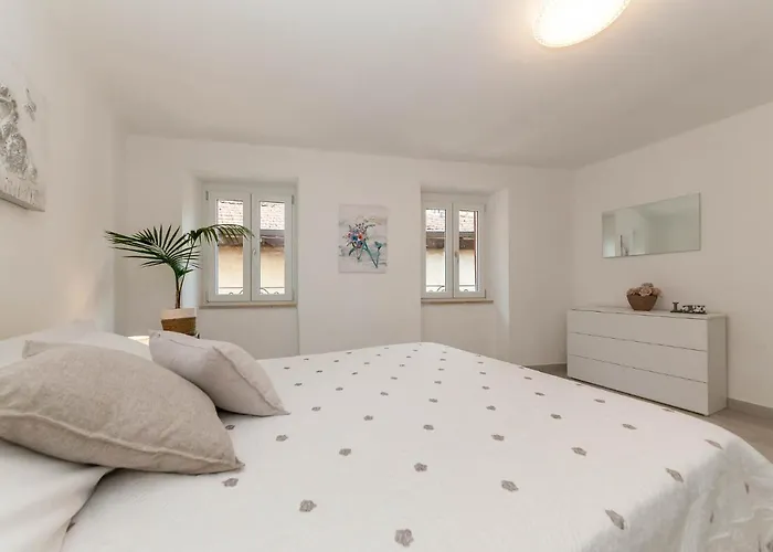 Casetta Maggiore Holiday home Maccagno